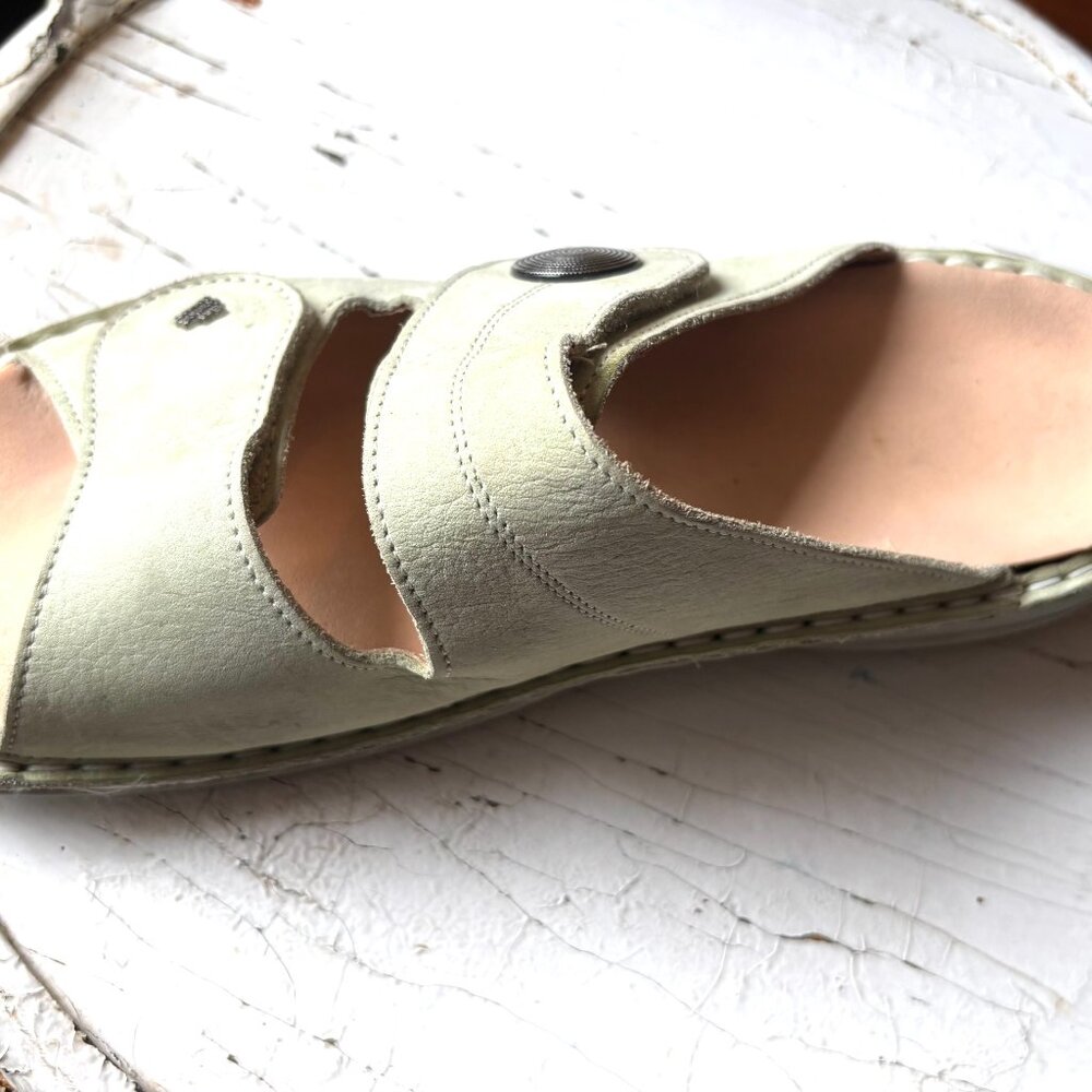 Finn Comfort Jamaika Leather Sandals, made in Germany - Picture 2 of 7